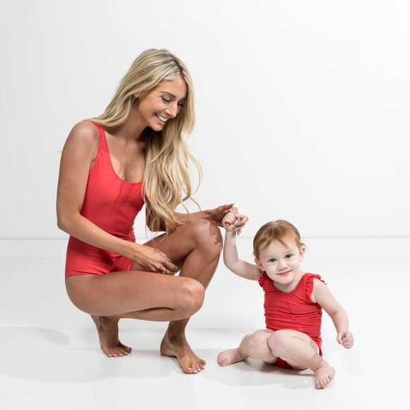 RILEY RED ONE PIECE 🟥 - Picture 6 of 6